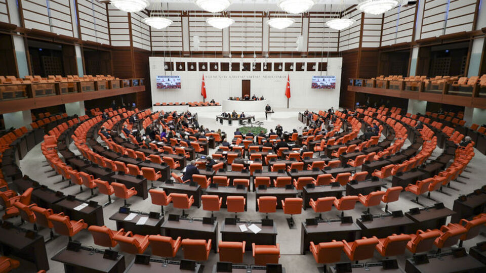 5 vekile ait dokunulmazlık dosyaları Meclis'te