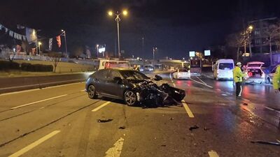 Esenler TEM bağlantı yolunda trafik kazası: 2 yaralı