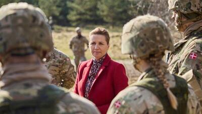 Danimarka ilk defa kadınları zorunlu askerliğe dahil etmeyi planlıyor