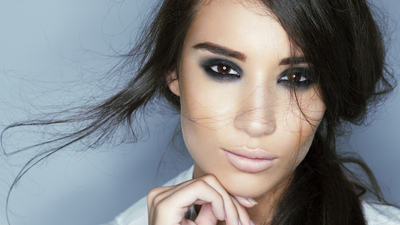 Buğulu göz makyajı nasıl yapılır?