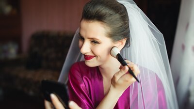 Düğün makyajı nasıl yapılır?