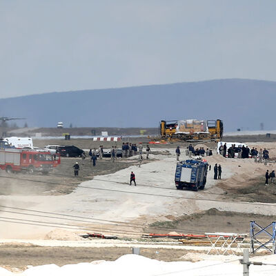 Konya'da eğitim uçağı düştü: 1 şehit!
