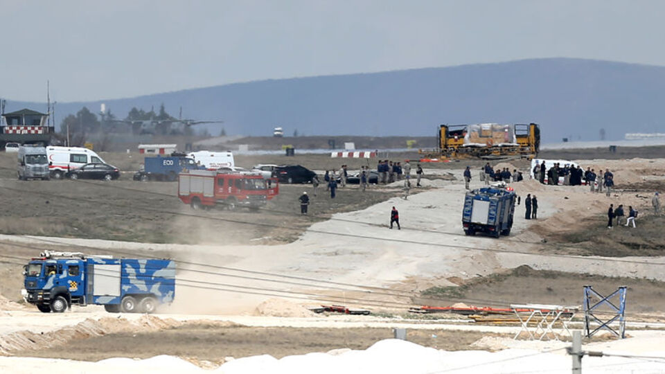 Konya'da eğitim uçağı düştü: 1 şehit!