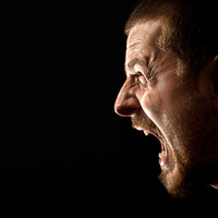 Küfür etmek orucu bozar mı?