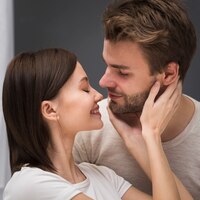 Öpüşmek orucu bozar mı?