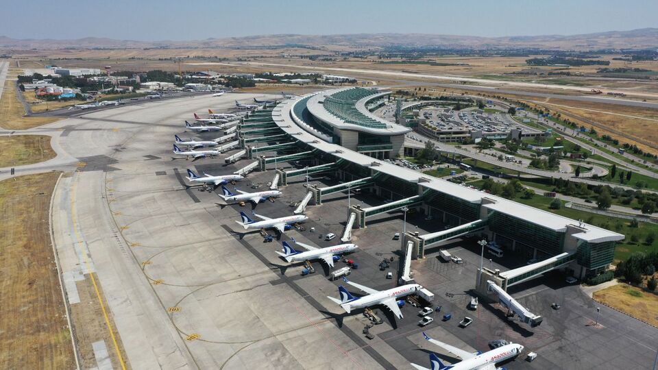 Havadaki yolcu sayısında rekor artış