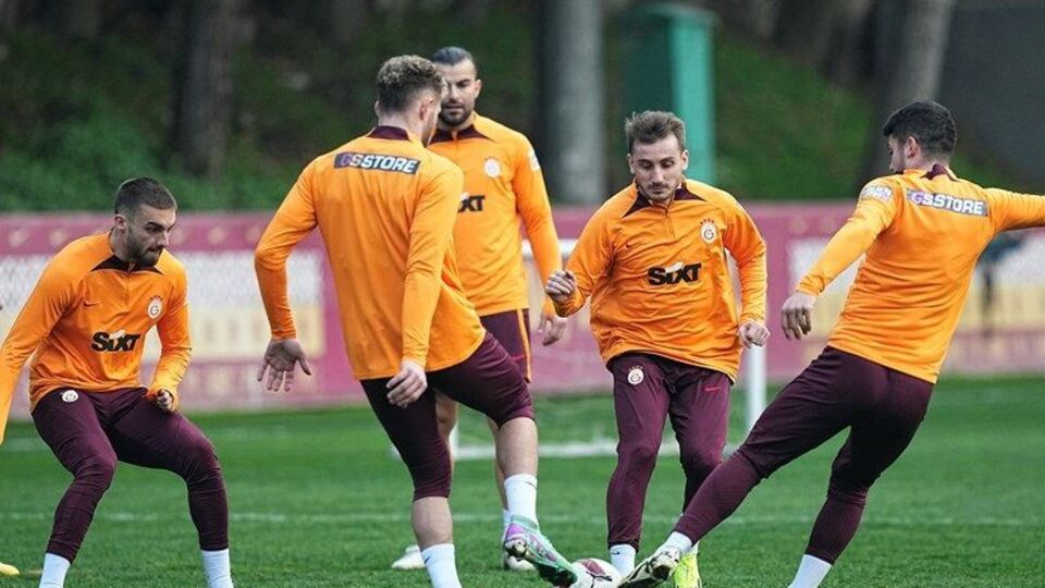 Galatasaray kampa girecek!