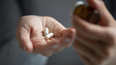 Antibiyotikler neden önerilen süre, saat ve dozda kullanılmalı?