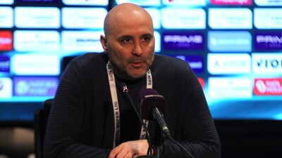 "Hakemler kuralı bilmiyor galiba!"