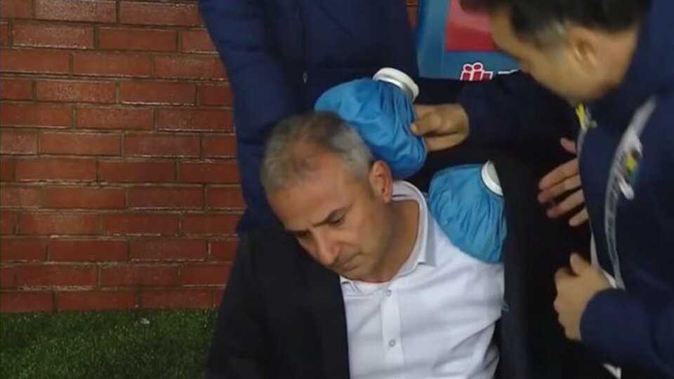 İsmail Kartal'a yabancı madde isabet etti!