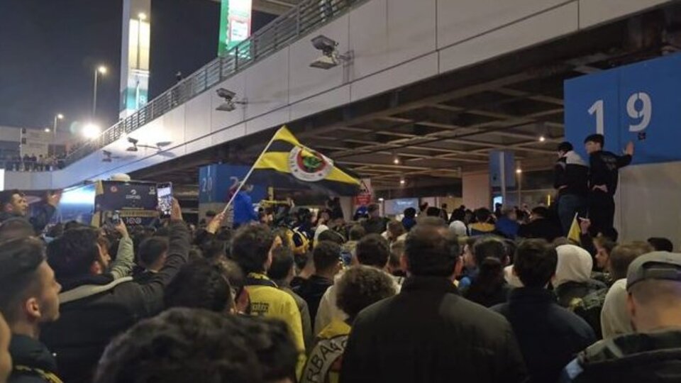 Fenerbahçe'ye İstanbul'da coşkulu karşılama