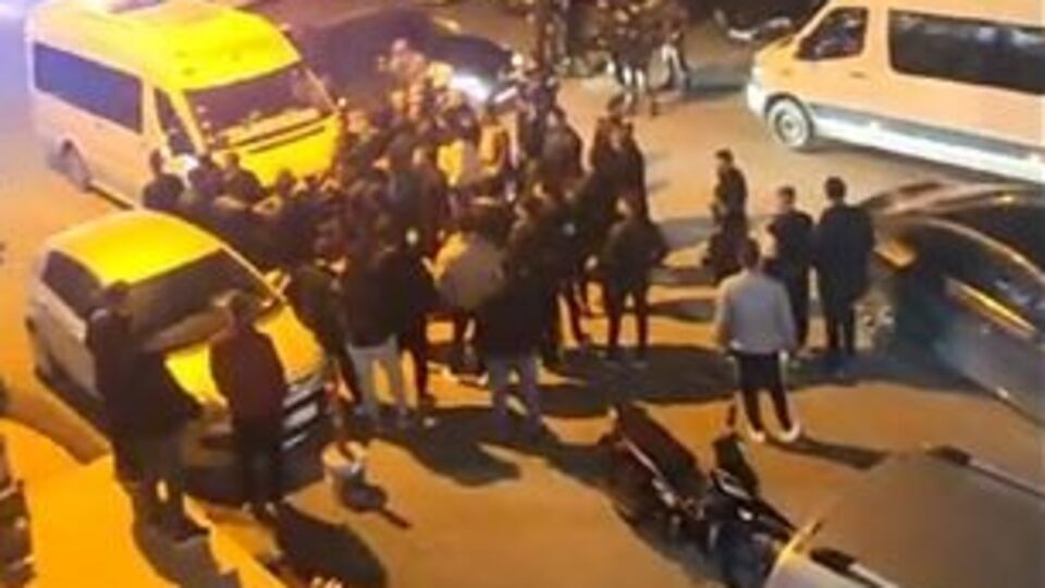 Polis biber gazı ile müdahale etti! Feci kavga!