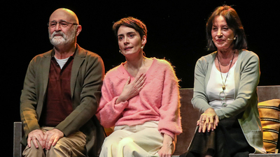 Dünya Tiyatro Günü'nde 'Aile Yalanları'