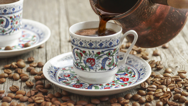 İftardan sonra Türk kahvesi ve maden suyu tüketilirse ne olur?