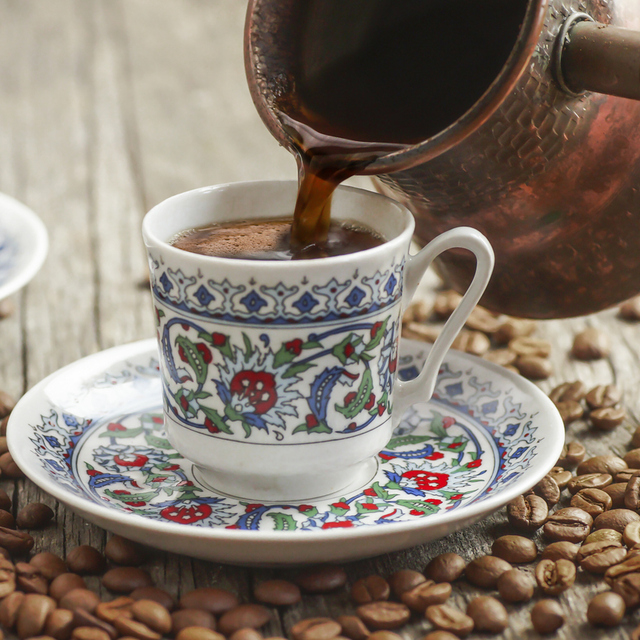 İftardan sonra Türk kahvesi ve maden suyu tüketilirse ne olur?