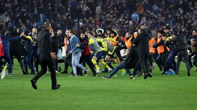 Olaylı Trabzonspor-Fenerbahçe maçı: Kulüp ve oyuncuları ne bekliyor?