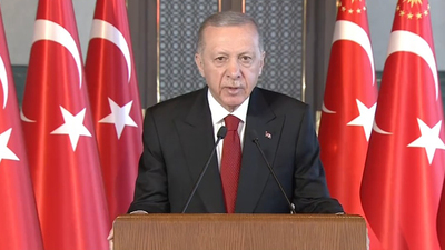 "Deprem siyaset üstüdür"