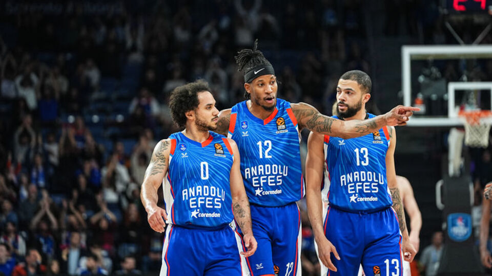 Anadolu Efes'ten Olympiakos'a farklı tarife!