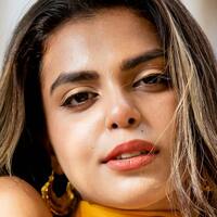 Sarı kıyafete göre makyaj nasıl yapılır?