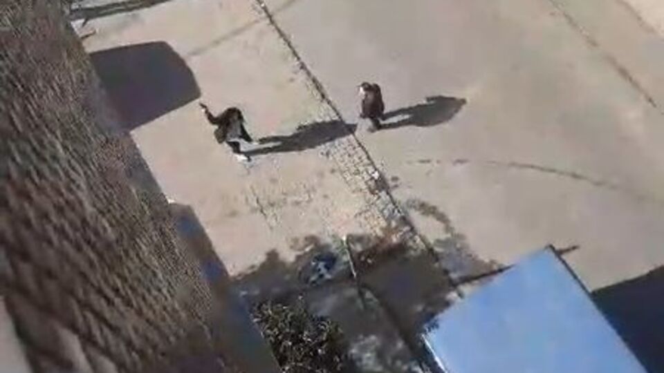 O anlar kamerada! Kuzenini sokakta vurdu!