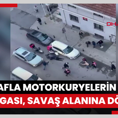 Esenyurt'ta esnafla motorkuryelerin kavgasında ortalık savaş alanına döndü