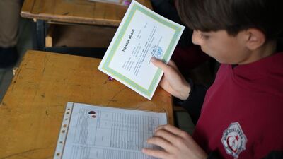 MEB duyurdu! Öğrencilere yeni karneler dağıtılacak