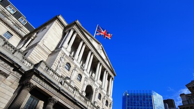 İngiltere Merkez Bankası faizi sabit tuttu