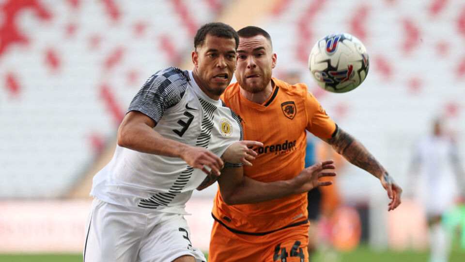 Hull City, Curaçao'ya mağlup