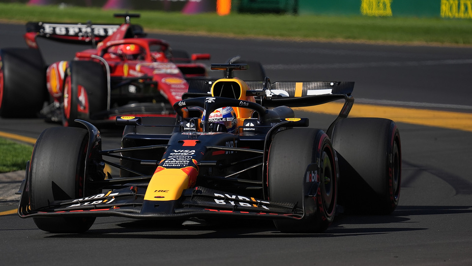Pole pozisyonu Verstappen'in