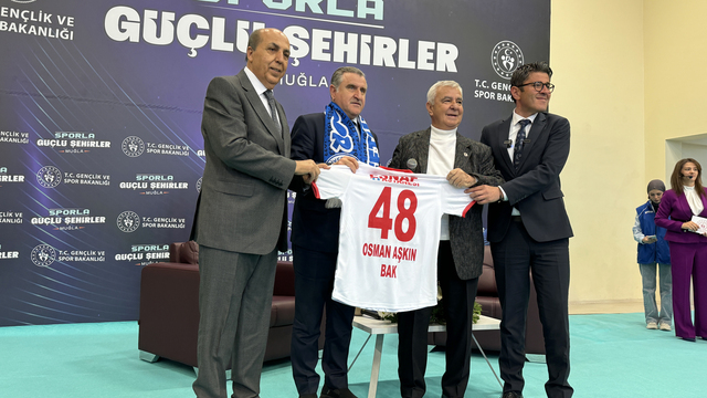 Fethiye'ye 10 bin kişilik stadyum müjdesi