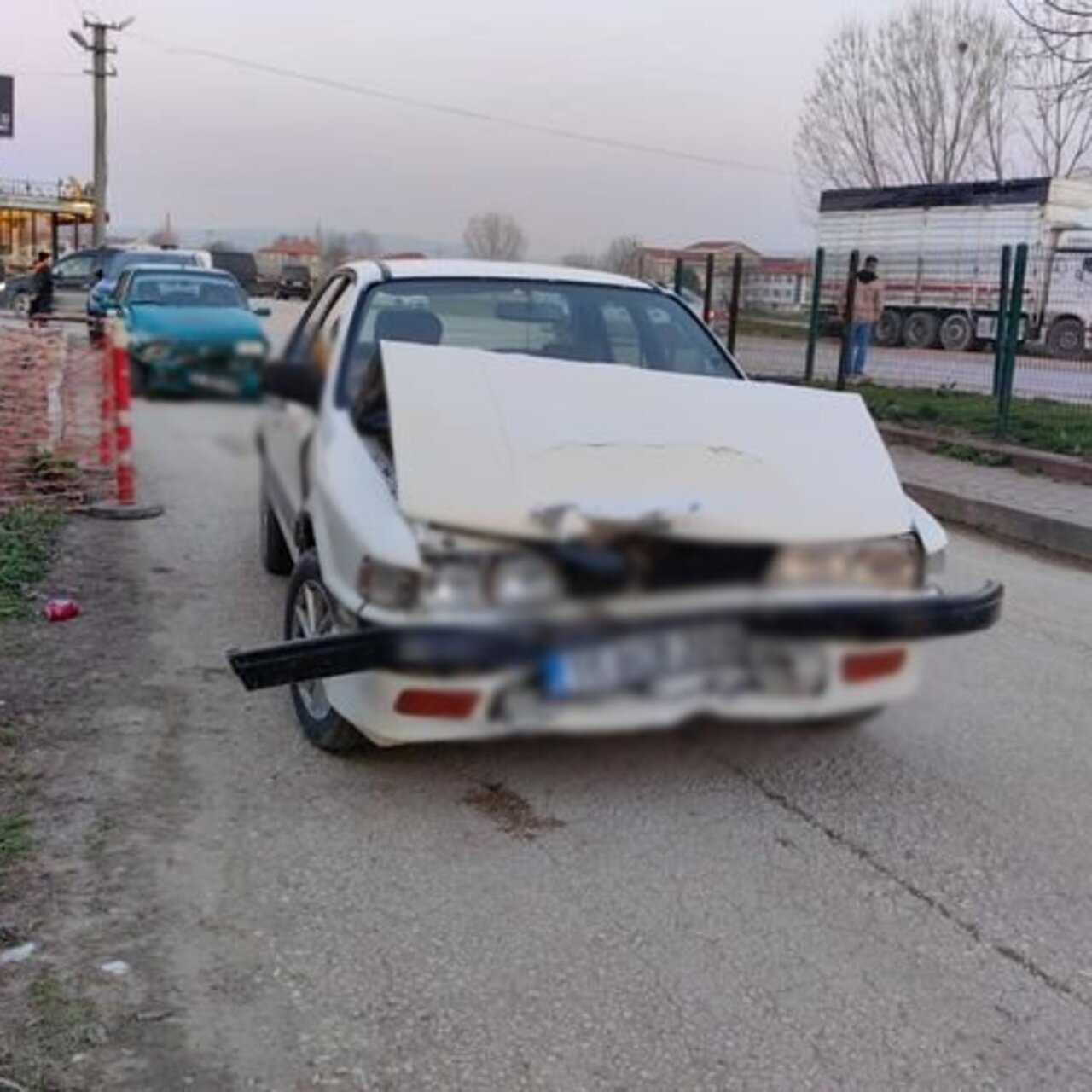 Bursa'da iki otomobil çarpıştı: 7 yaralı