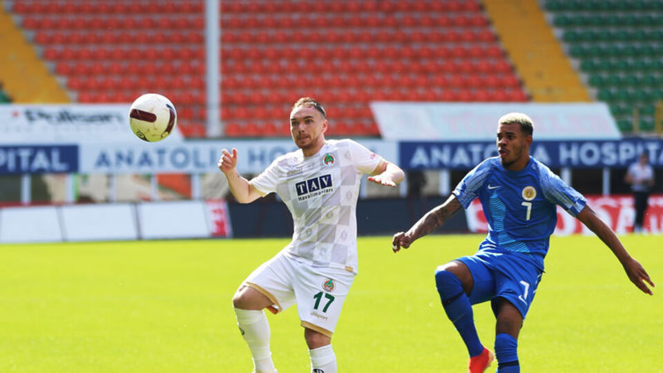 Alanya'da goller var, kazanan yok!