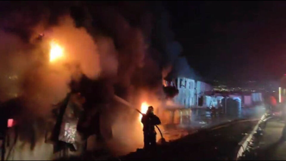 TOKİ şantiyesinde korkutan yangın