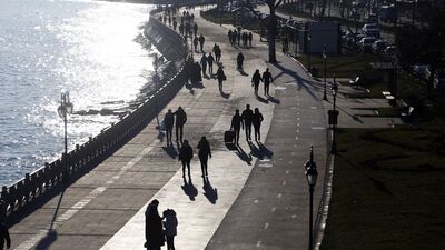 Batıda kışın izleri kayboluyor! Sağanak ve lodos uyarısı