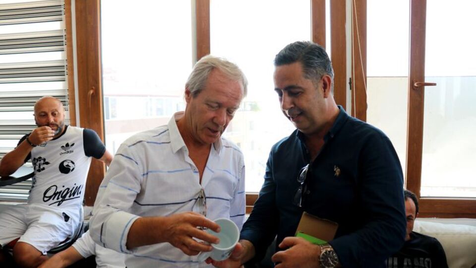 Beşiktaş'ın efsaneleri Samet Aybaba'nın ekibinde