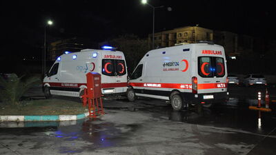Mersin'de işçi servisi devrildi: 23 yaralı