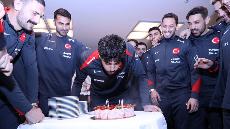 Ozan Kabak'ın doğum günü kutlandı