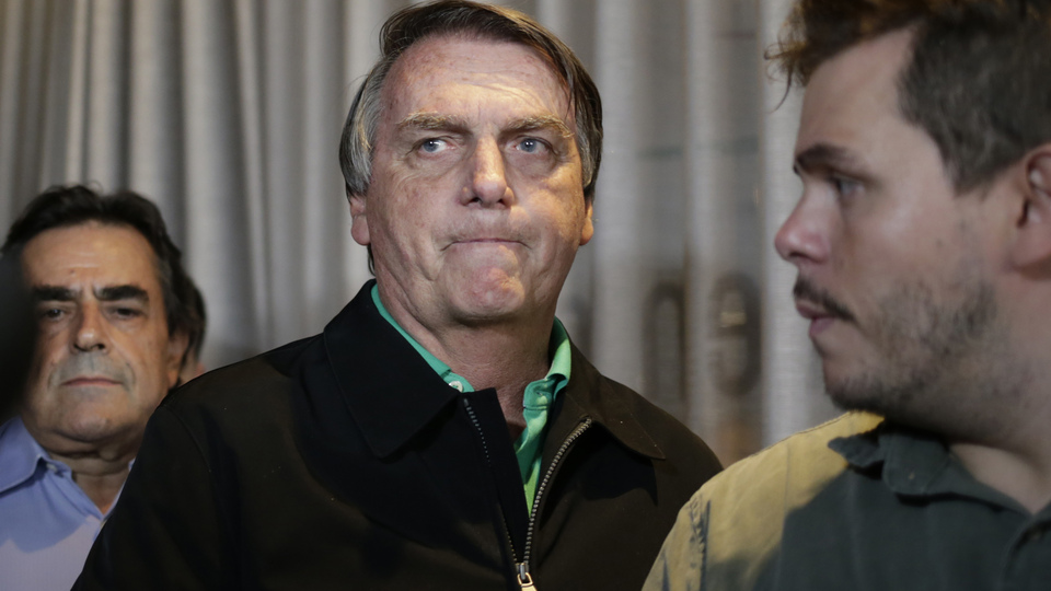 Bolsonaro, Macaristan Büyükelçiliği'nde "saklanmış"