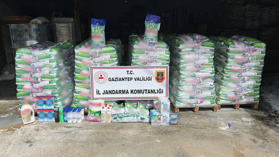 Tonlarca sahte deterjan ele geçirildi