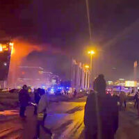 Moskova'da onlarca kişiyi kurtaran Müslüman gence ödül