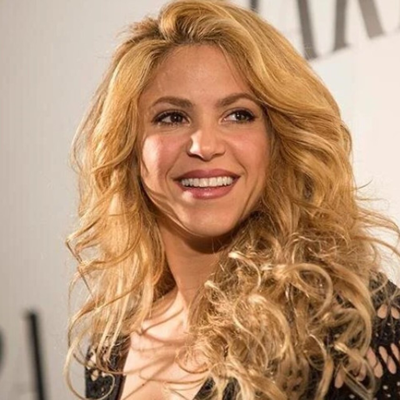 Shakira kim, kaç yaşında?