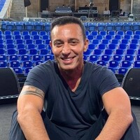 Mustafa Sandal kimdir, kaç yaşındadır?