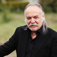 Çetin Tekindor kimdir, kaç yaşındadır?