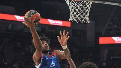 Anadolu Efes, Baskonia deplasmanında!