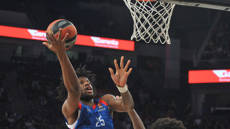 Anadolu Efes, Baskonia deplasmanında!