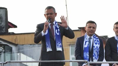 Özgür Özel'den Şükrü Genç'e çekil çağrısı