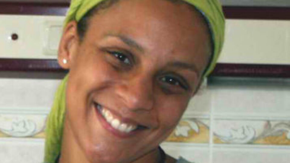 Defne Joy Foster kaç yaşında öldü?