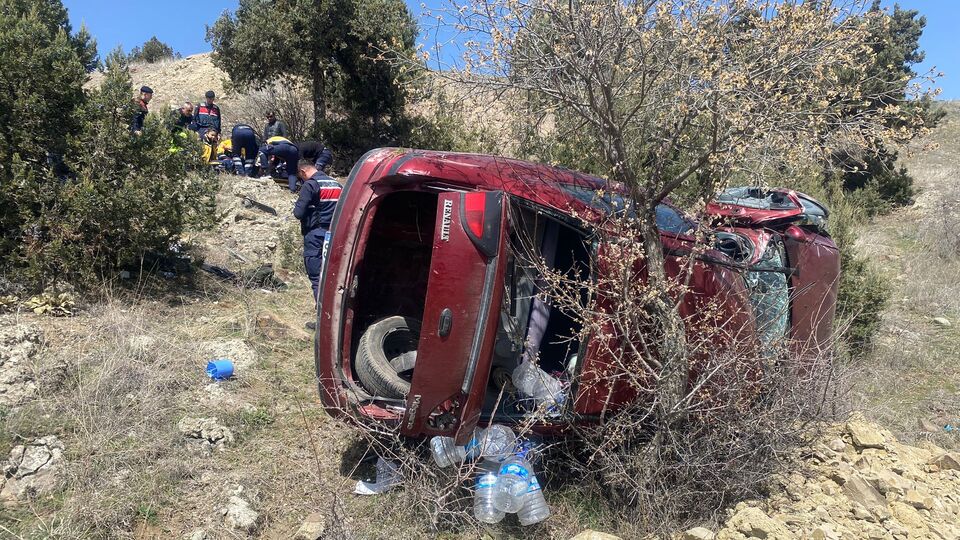 Kaza yapan çifti ölüm ayırdı