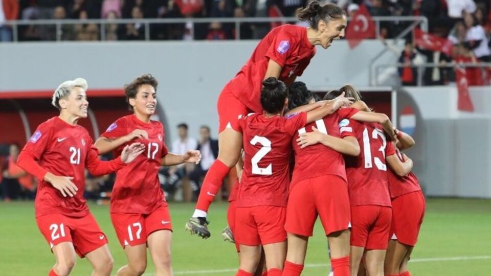 A Milli Kadın Futbol Takımı'nın kadrosu açıklandı