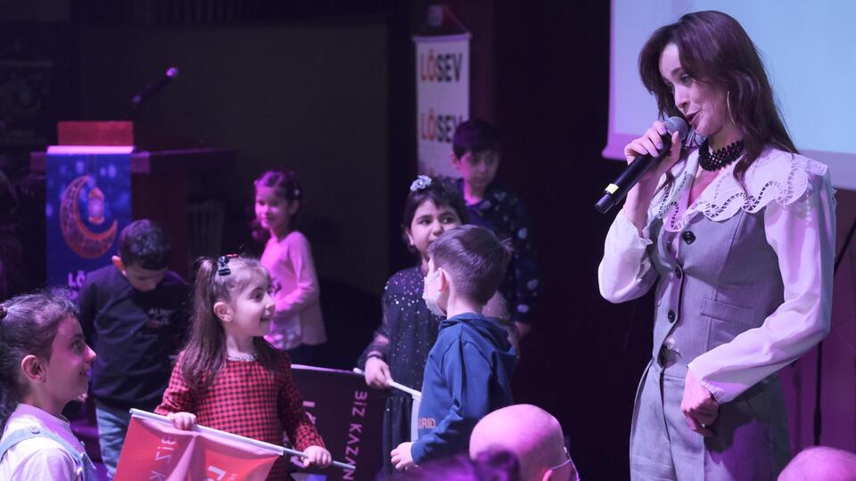 Kanser hastaları birlikte iftar yaptı